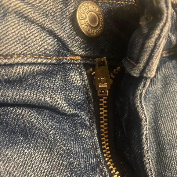 Old Navy Women's Blue Jean Shorts Size 12 - Picture 3 of 5